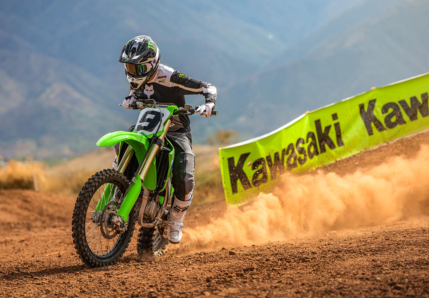 1/6 Kawasaki KX 450 モトクロスバイク カワサキから50年にわたって磨き続けてきた「KX」、「KX450