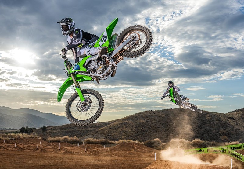 RACE-READY SUSPENSION