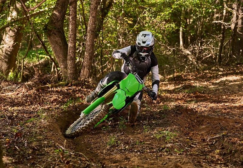 CROSS-COUNTRY TUNED SUSPENSION