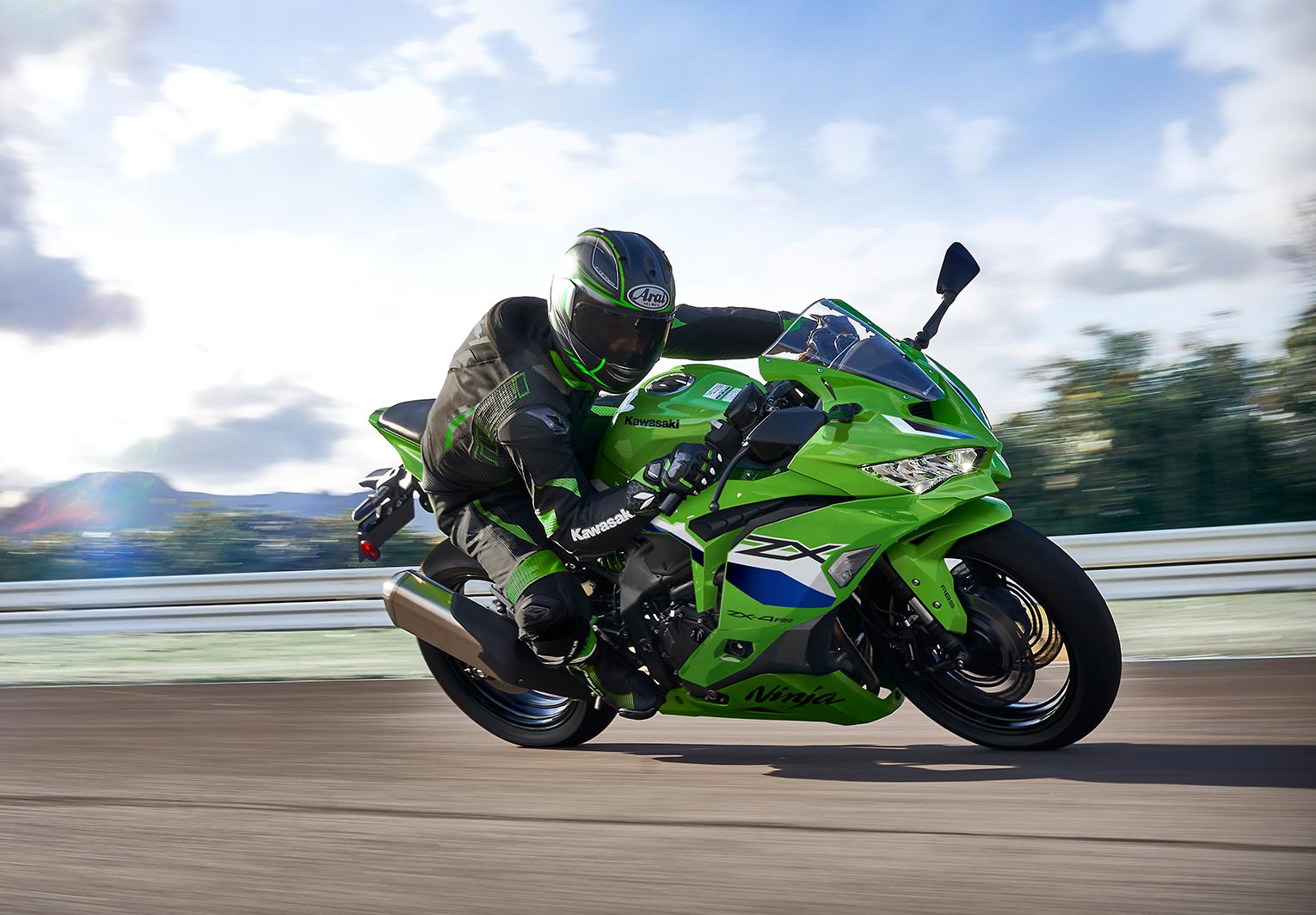 Kawasaki Ninja® ZX™-4R ABS | Motorcycle | Race-Ready Performance