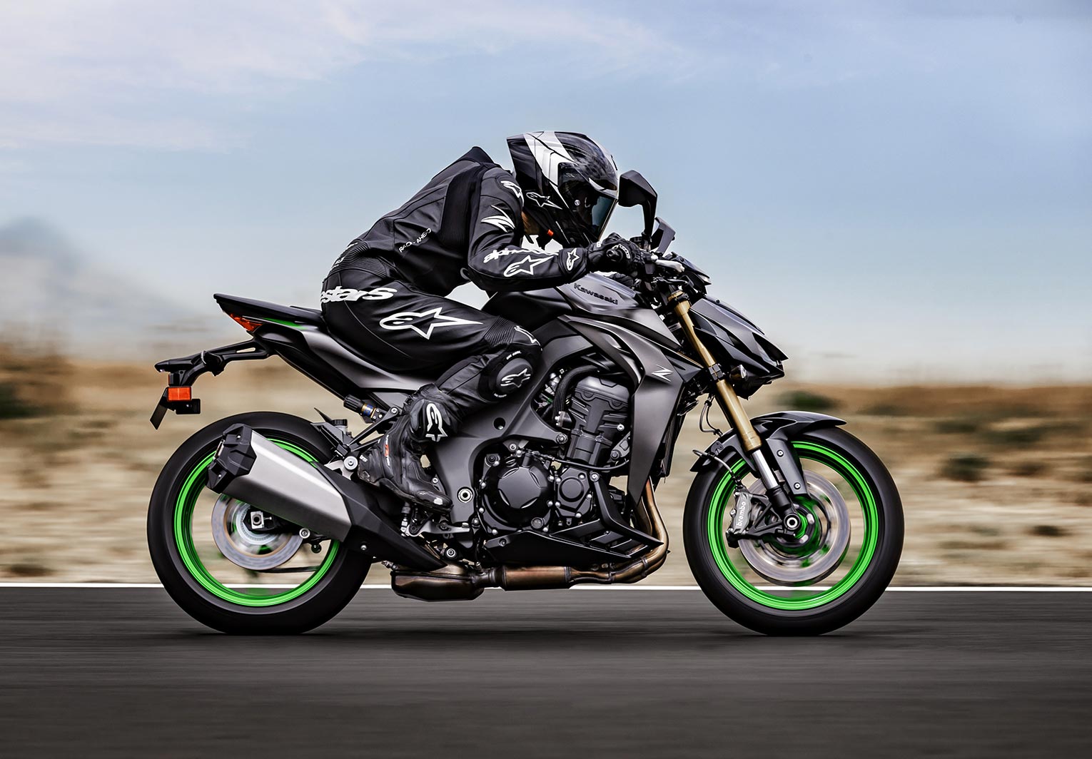 Kawasaki Z1100 | Supernaked Motorcycle | Sugomi™ awakens Kawasaki Z1100 | Supernaked Motorcycle | Sugomi™ awakens