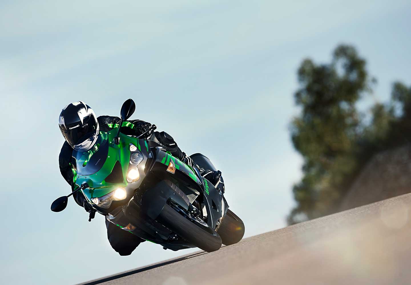 Kawasaki Ninja ZX14R Supersport Motorcycle Innovative Power