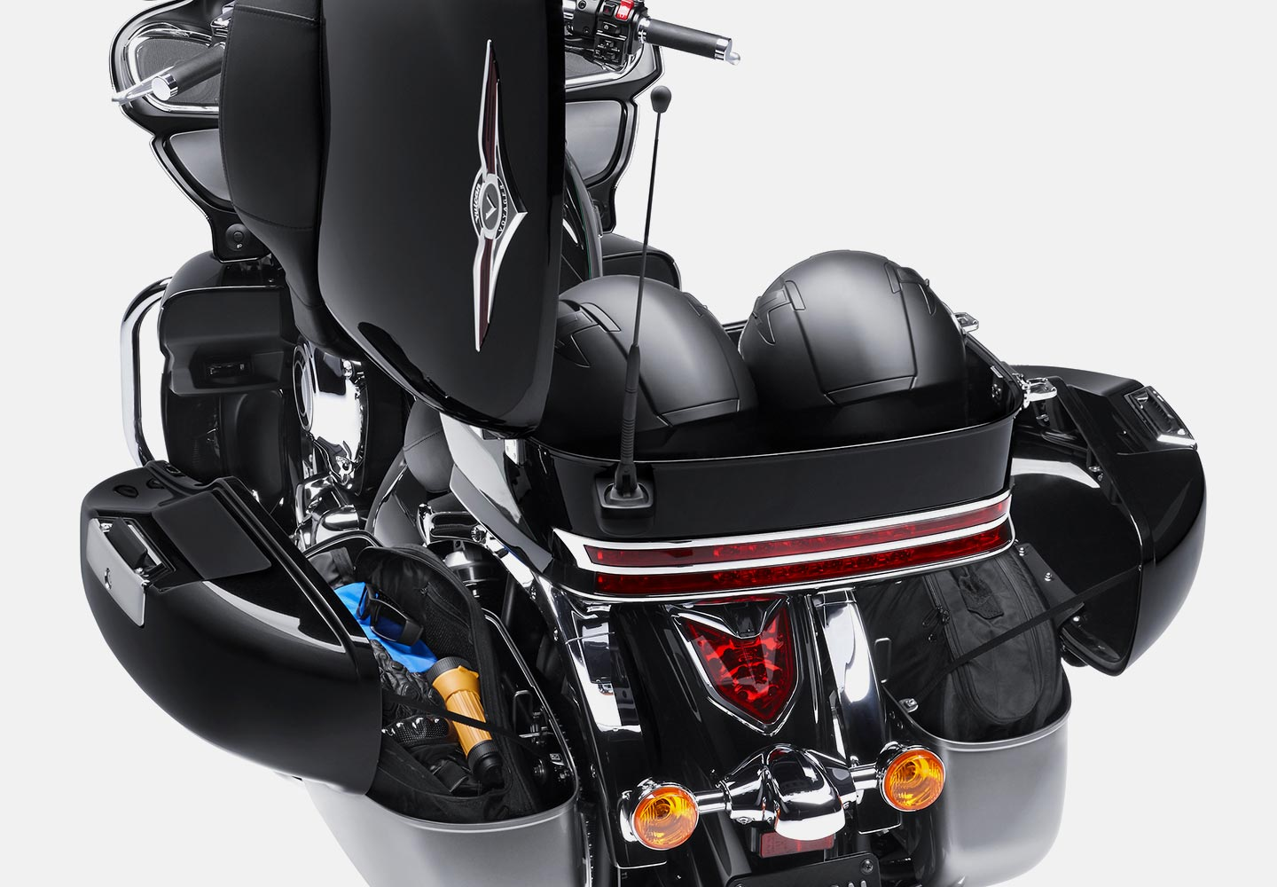 Kawasaki vulcan tour deals pack