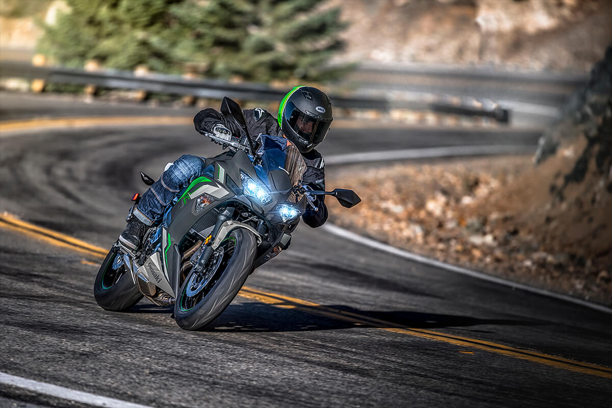 2022 Kawasaki Ninja® 650 ABS Motorcycle Legendary Lineage