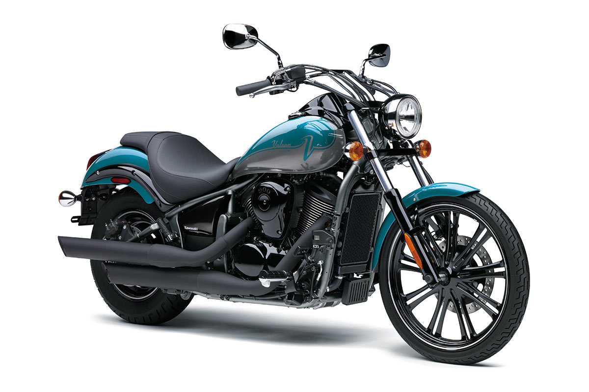 2022 Kawasaki Vulcan® 900 Custom Cruiser Motorcycle Sporty & Stylish