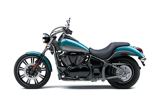 Kawasaki 900 Custom | Cruiser Motorcycle | Sporty & Stylish