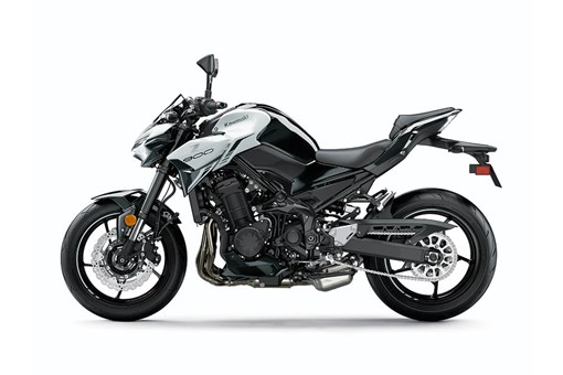 Kawasaki Z900 Naked Motorcycle | Fierce Styling & Power