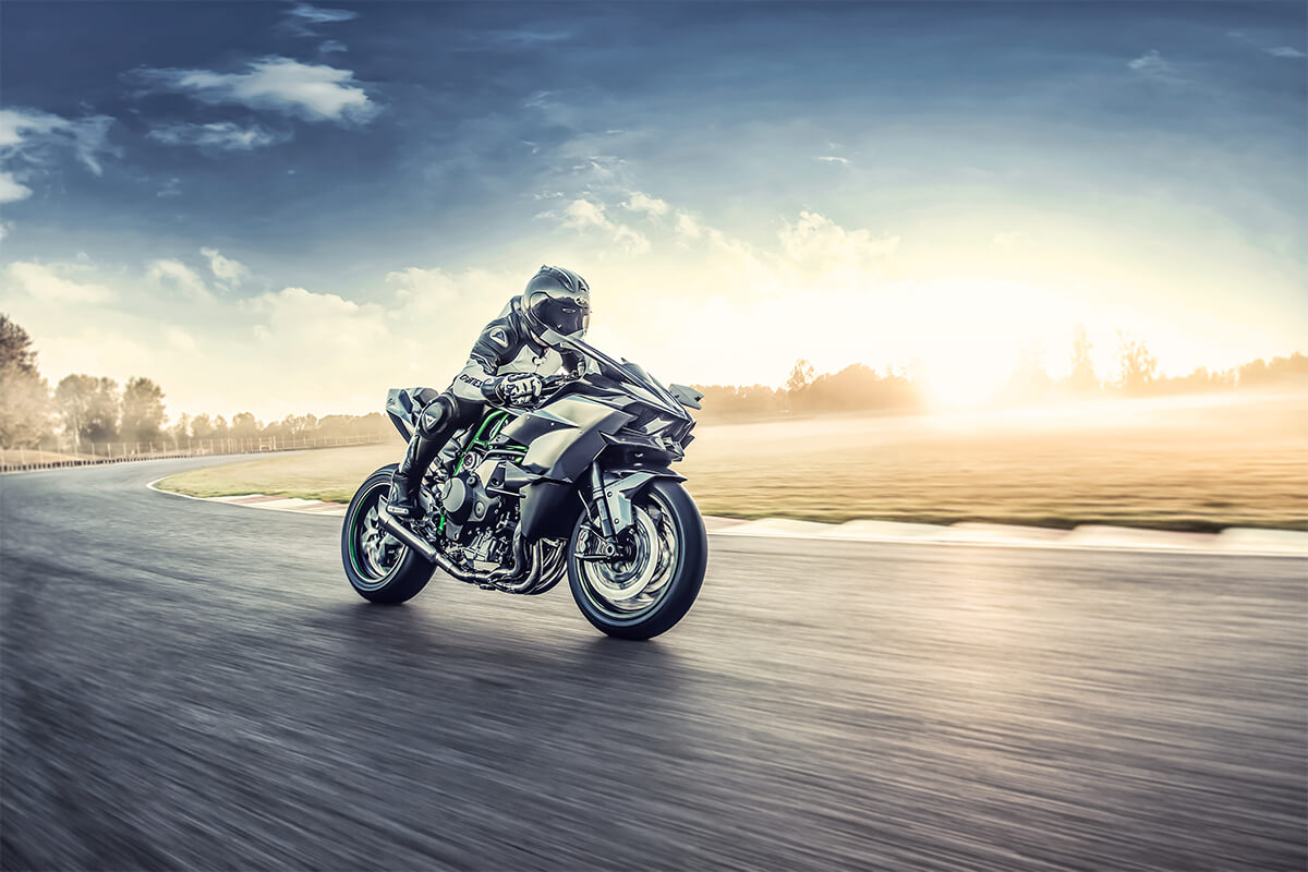 2022 Kawasaki Ninja H2®R | Closed-Course Hypersport Motorcyle 