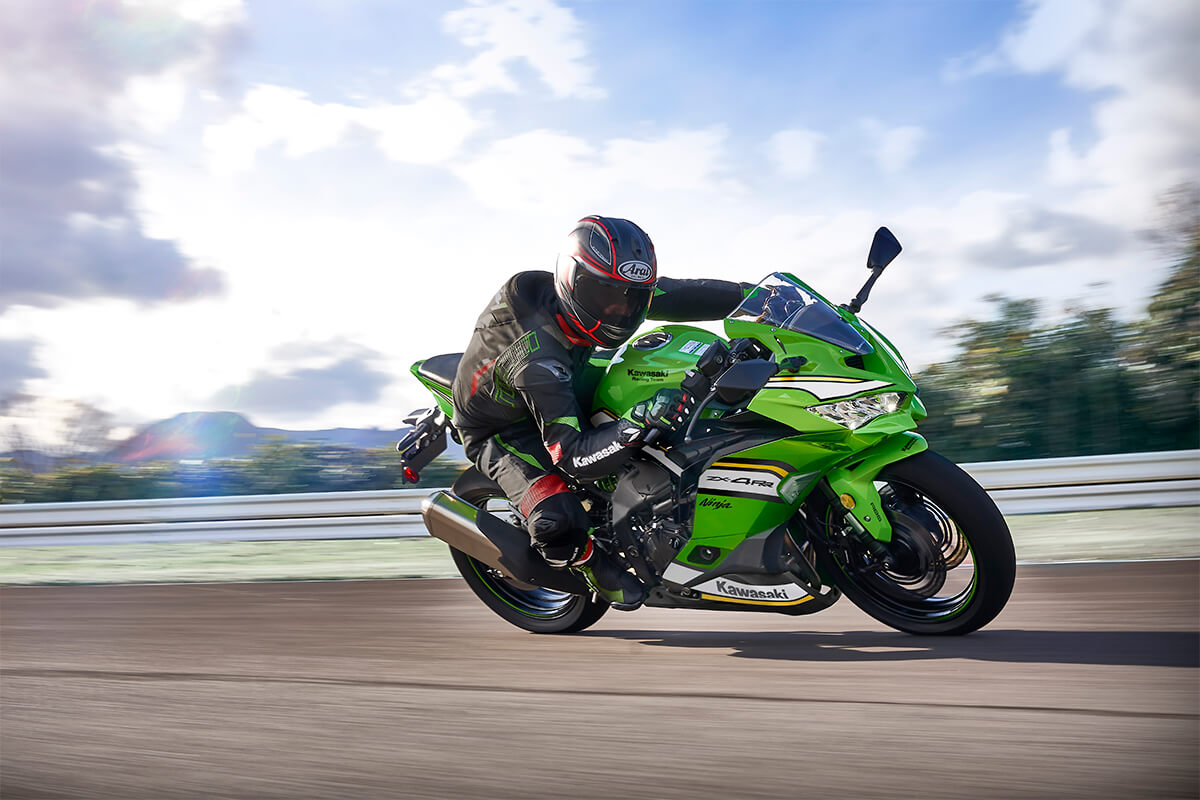 2025 Kawasaki Ninja® ZX™-4RR KRT Edition ABS | Motorcycle 2025 Kawasaki Ninja® ZX™-4RR KRT Edition ABS | Motorcycle