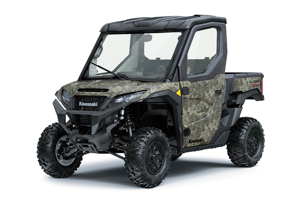 Left three-quarter view of a side x side staged in a white studio background.