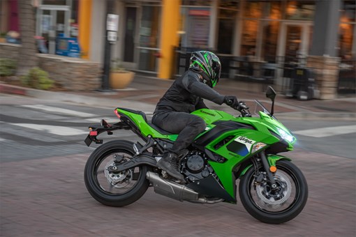 2026 NINJA® 650 opens in a new window