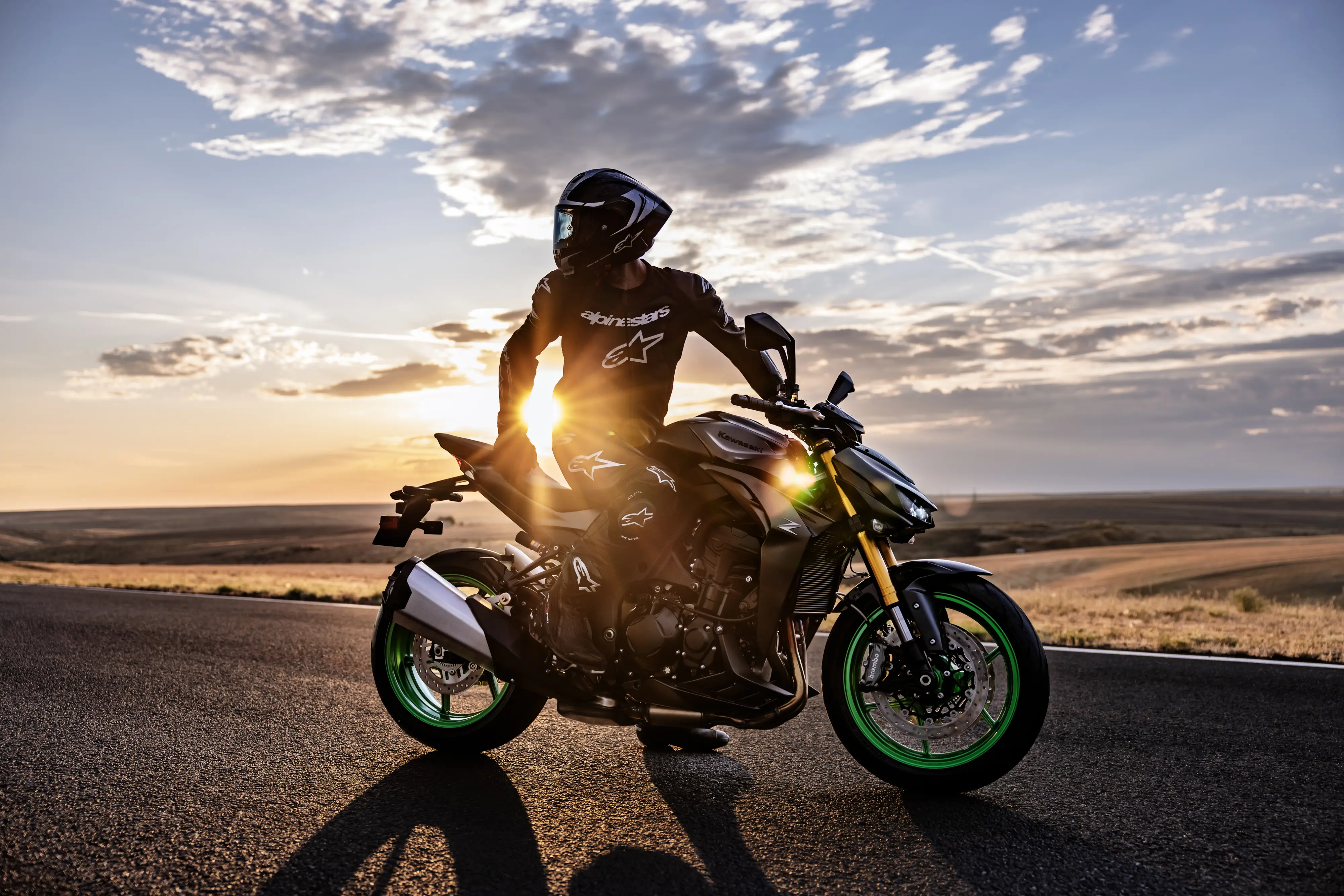 Side angle of a motorcycle parked.