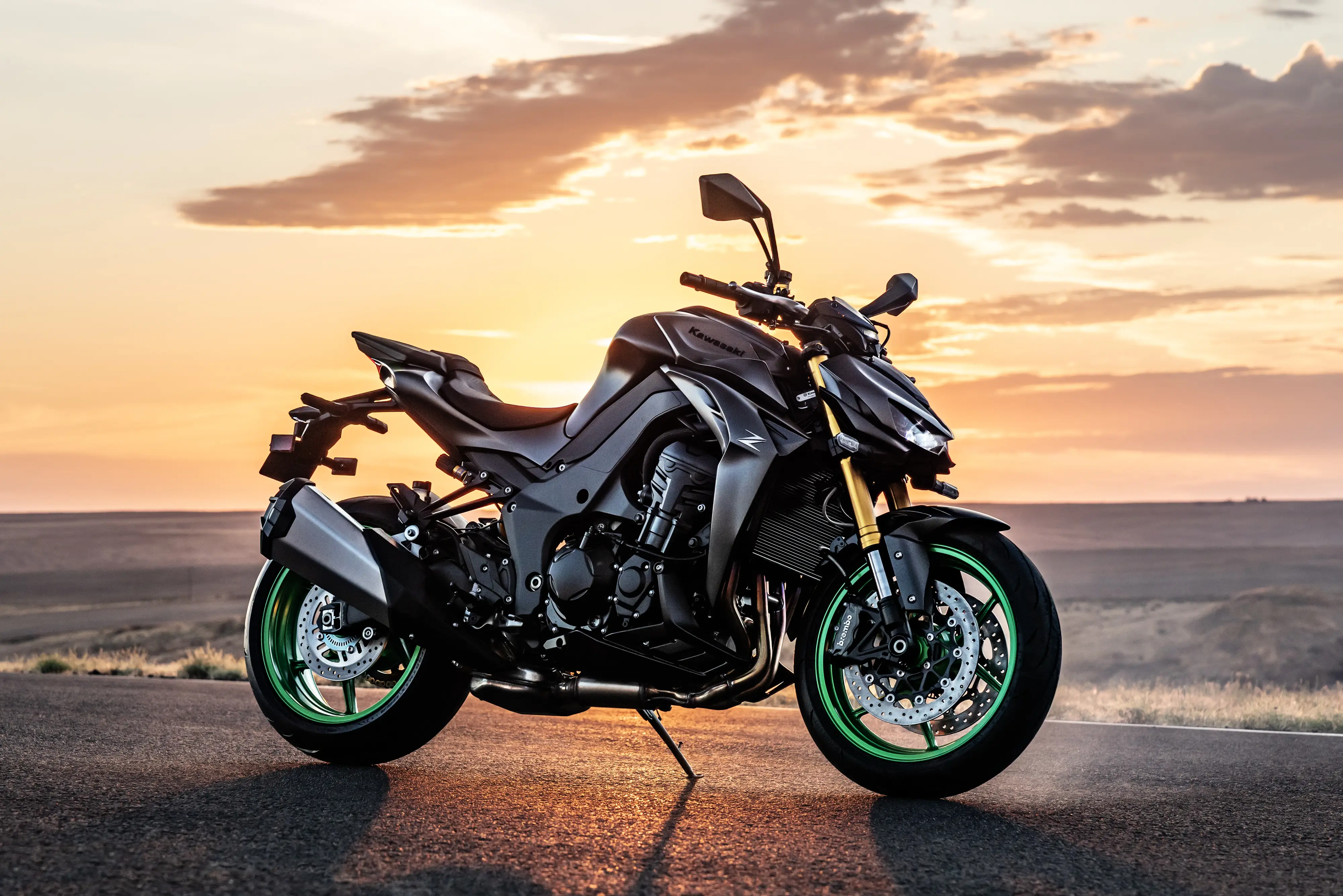 Profile angle of a motorcycle parked.