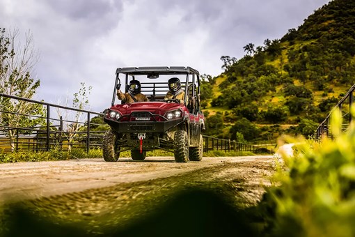 2027 MULE PRO-FXT™ 1000 PLATINUM RANCH EDITION opens in a new window