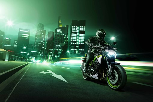 21 Kawasaki Z900 Naked Motorcycle Fierce Styling Power 21 Kawasaki Z900 Naked Motorcycle Fierce Styling Power