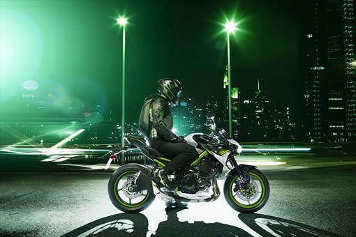 21 Kawasaki Z900 Naked Motorcycle Fierce Styling Power 21 Kawasaki Z900 Naked Motorcycle Fierce Styling Power
