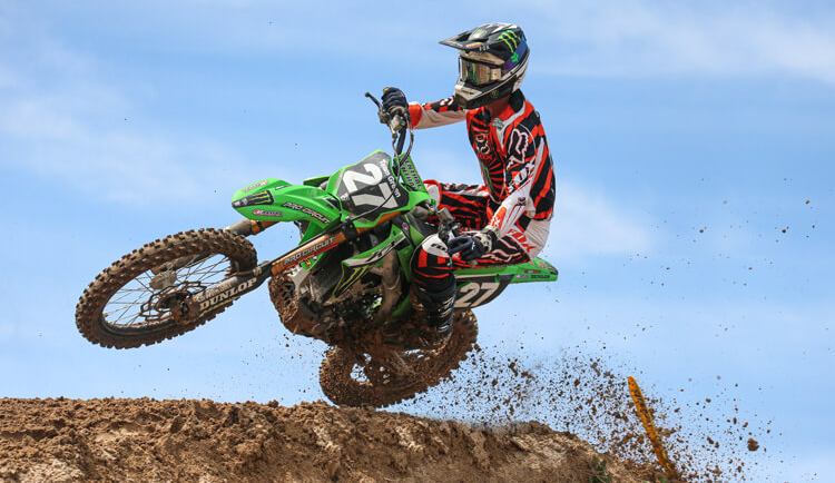 kawasaki dirt bikes racing