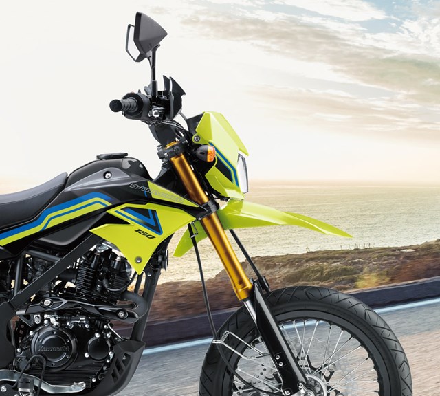 Image of 2022 D-TRACKER SE in action