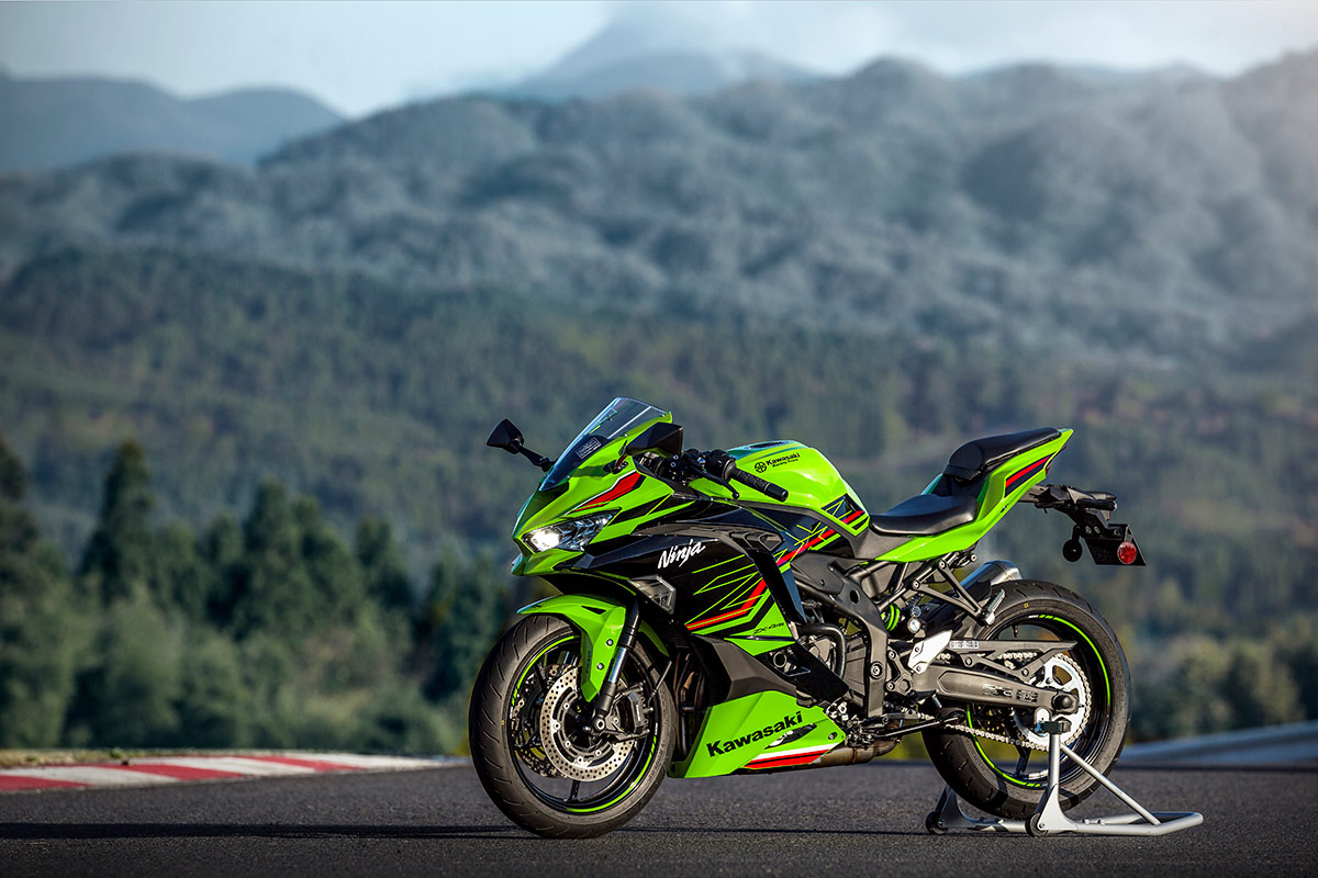 2023 NINJA ZX-4RR Sepeda Motor | Kawasaki Motor Indonesia