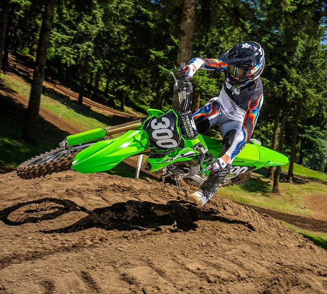 Image of 2025 KX250 in action