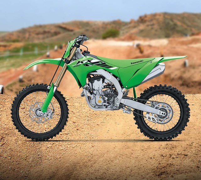 Image of 2025 KX250 in action