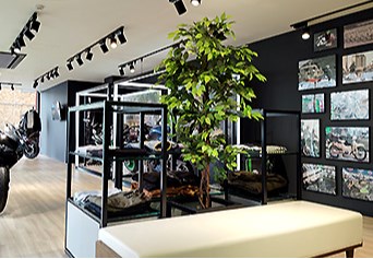 Mobile shop image 2