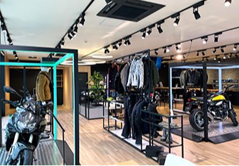 Mobile shop image 3