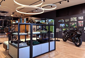 Mobile shop image 2