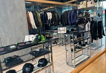 Mobile shop image 2