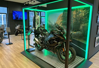 Mobile shop image 3