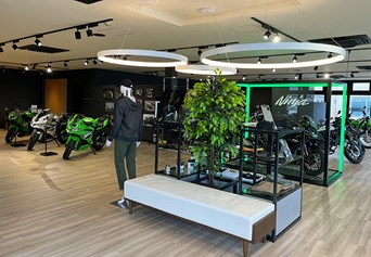 Mobile shop image 3