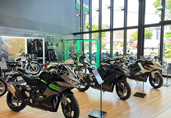 Mobile shop image 2