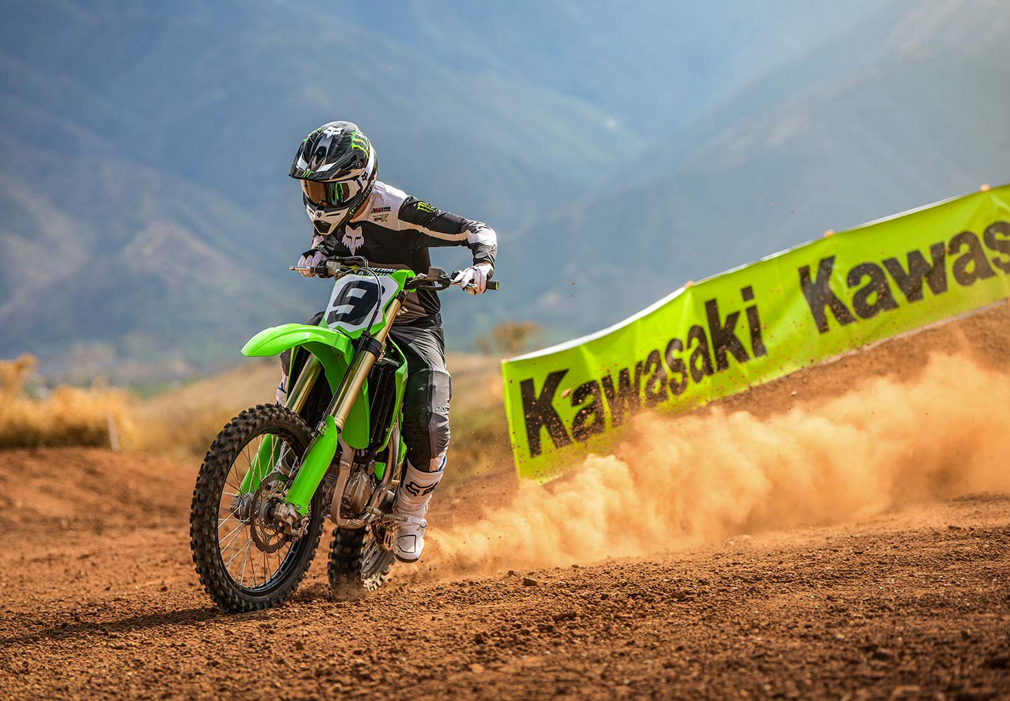 Kawasaki KX450 | 競技用車両|もっともパワフルなモトクロッサー