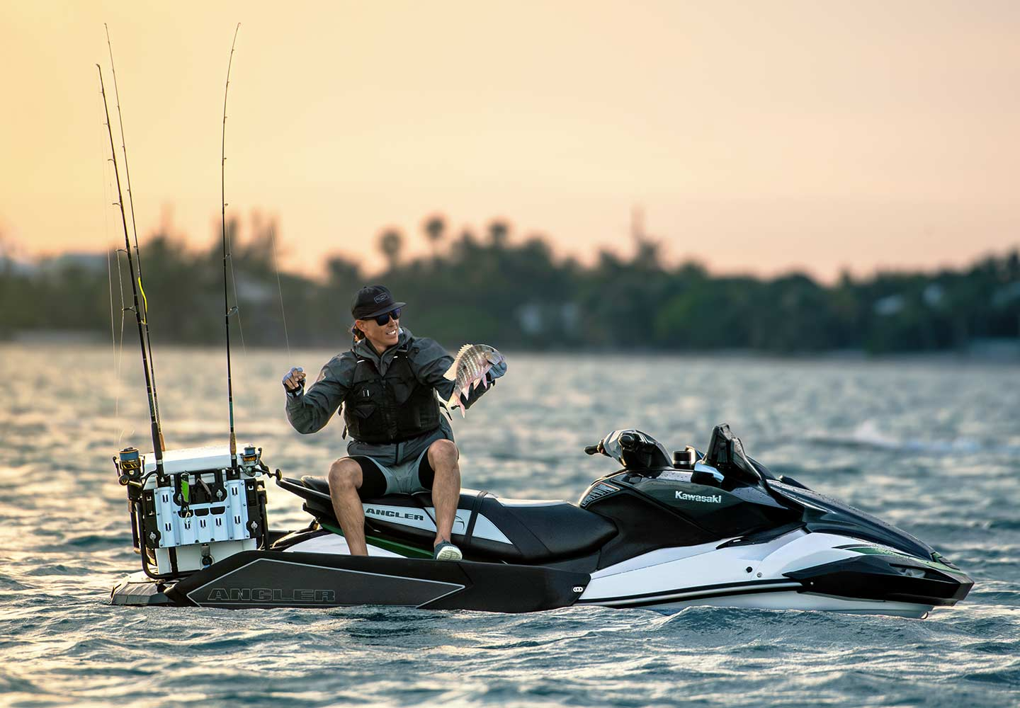 カワサキ JET SKI ULTRA 160LX-S ANGLER | パーソナルウォーター