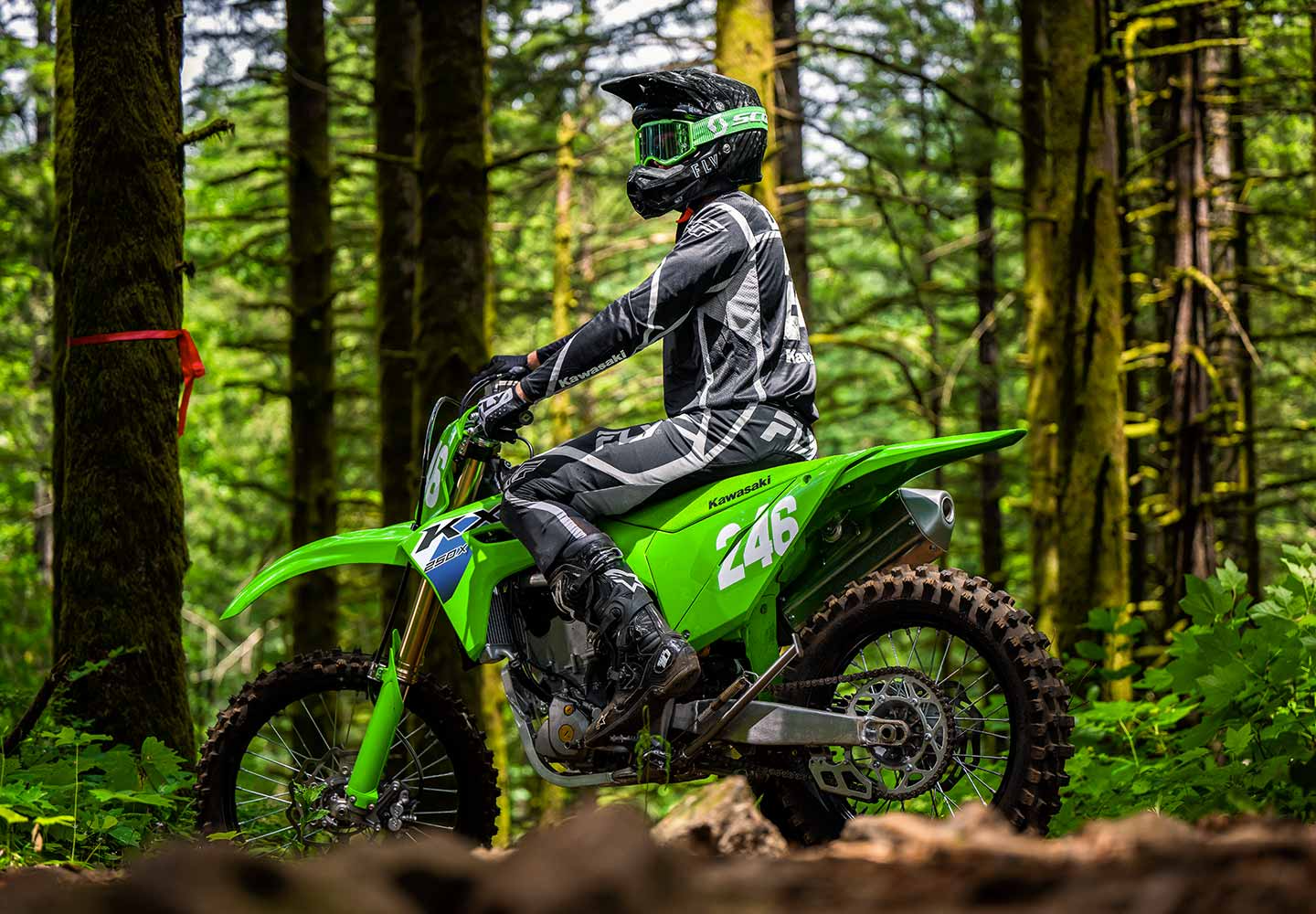 Kawasaki KX250X | 競技用車両|ハイパフォーマンスなクロスカントリー