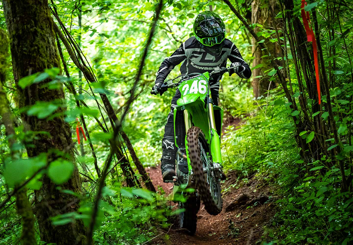 Kawasaki KX250X | 競技用車両|ハイパフォーマンスなクロスカントリー