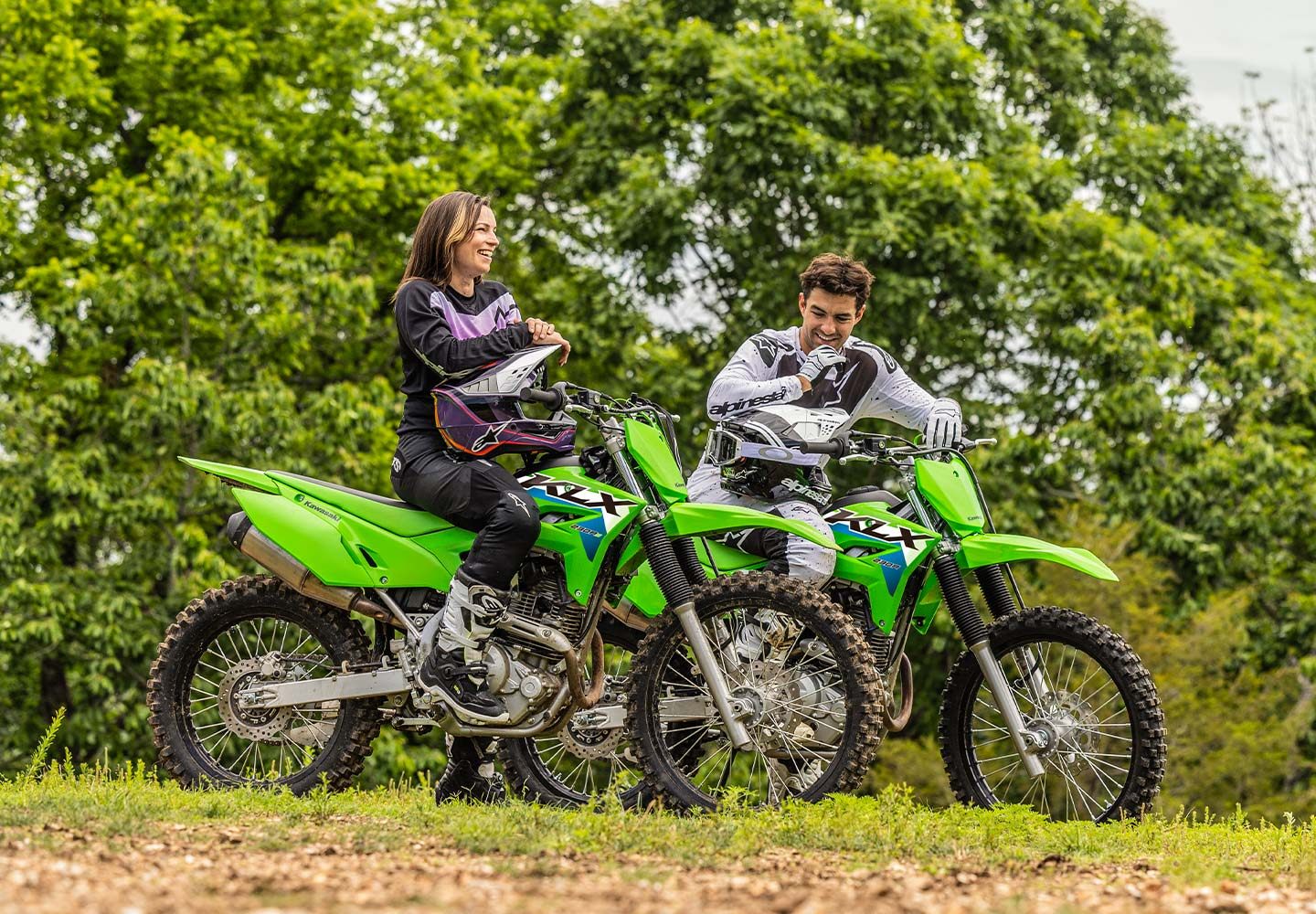 Kawasaki KLX230R｜オフロードモデル｜走破性と耐久性を高めたオフ
