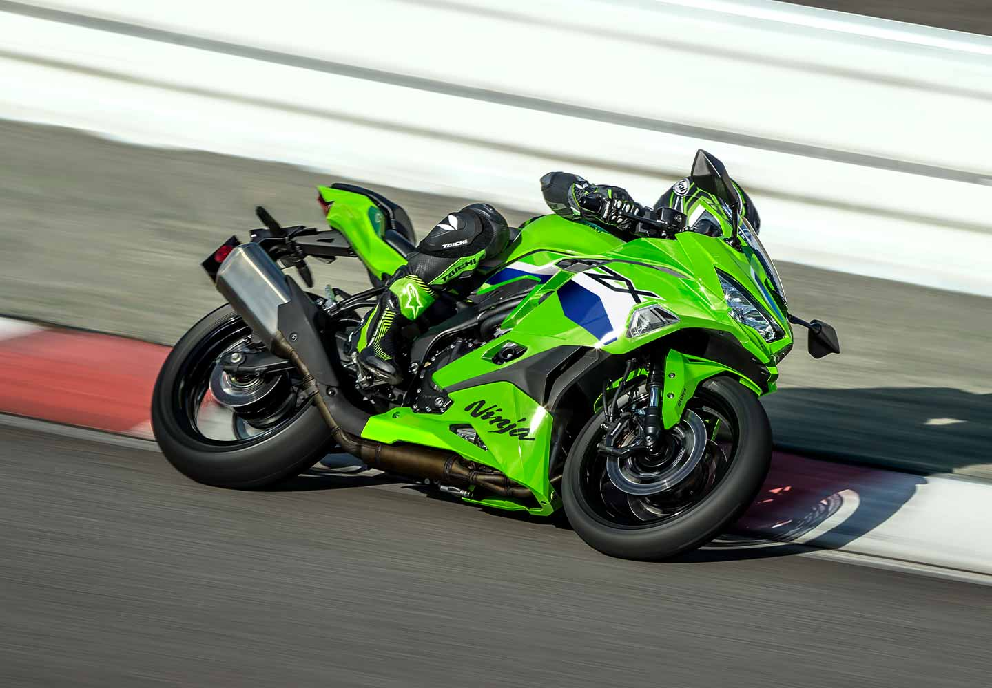 2025年新作　ハイバック　AC2084 　 ストームブラック　　Lサイズ 2025 Ninja ZX-4R SE モーターサイクル |株式会社カワサキ