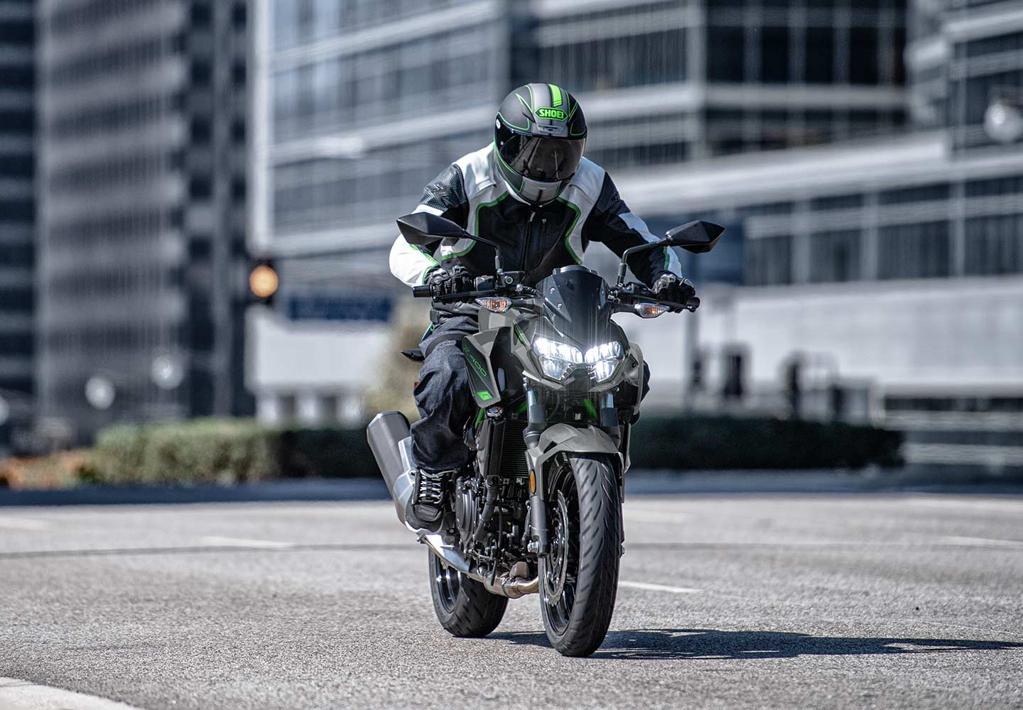 バイク Z250 カワサキから「Z250」登場 | 株式会社カワサキモータースジャパンの