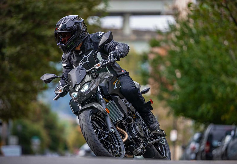 軽量で取り回しやすいシャーシ