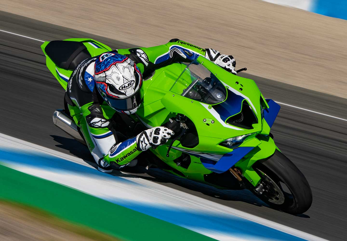 Kawasaki Ninja ZX-10R | スーパースポーツモデル | サーキットで鍛え