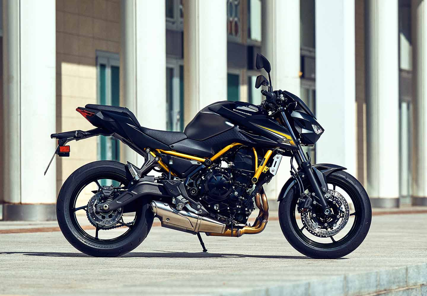 Kawasaki Z650 | スーパーネイキッドモデル | 多彩な機能