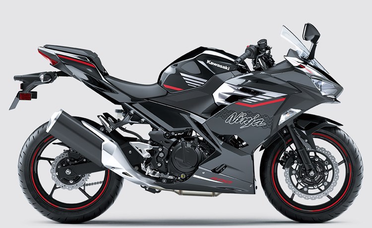 Kawasaki Ninja 400 | スポーツモーターサイクル| スムーズさと軽快さ