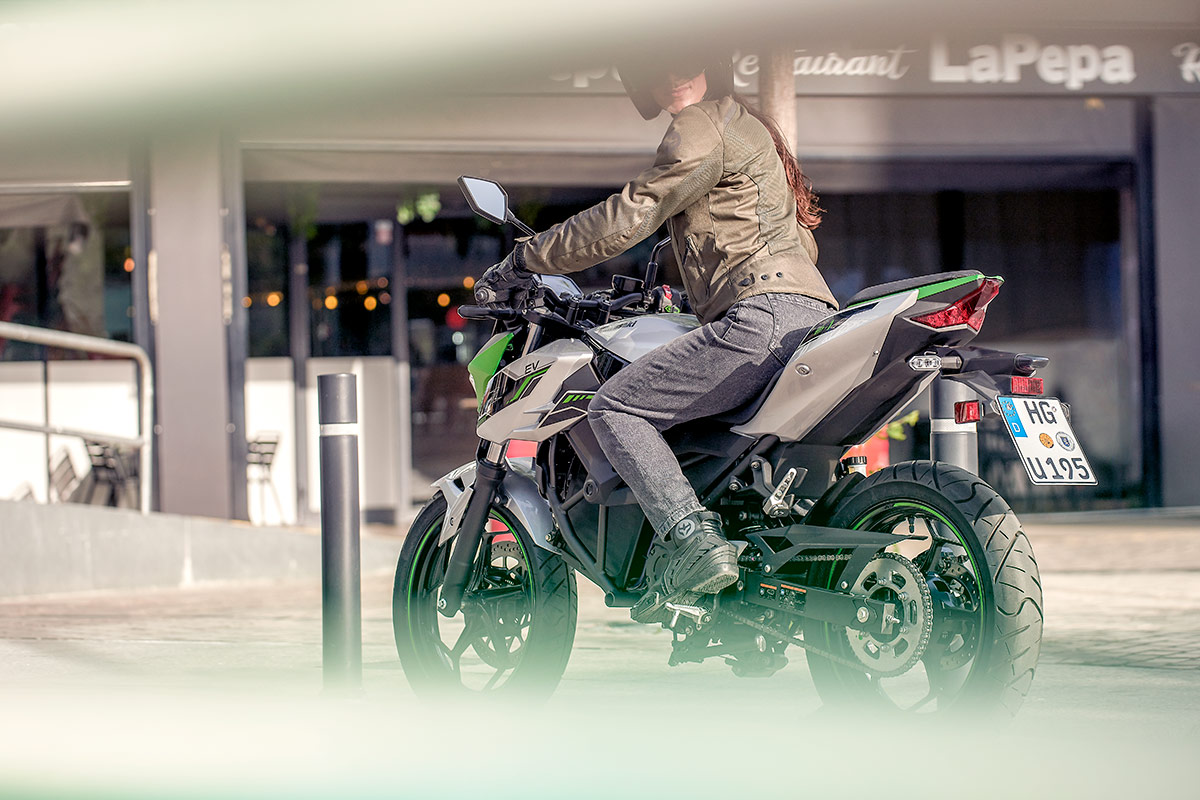 2025 Z e-1 モーターサイクル |株式会社カワサキモータースジャパン