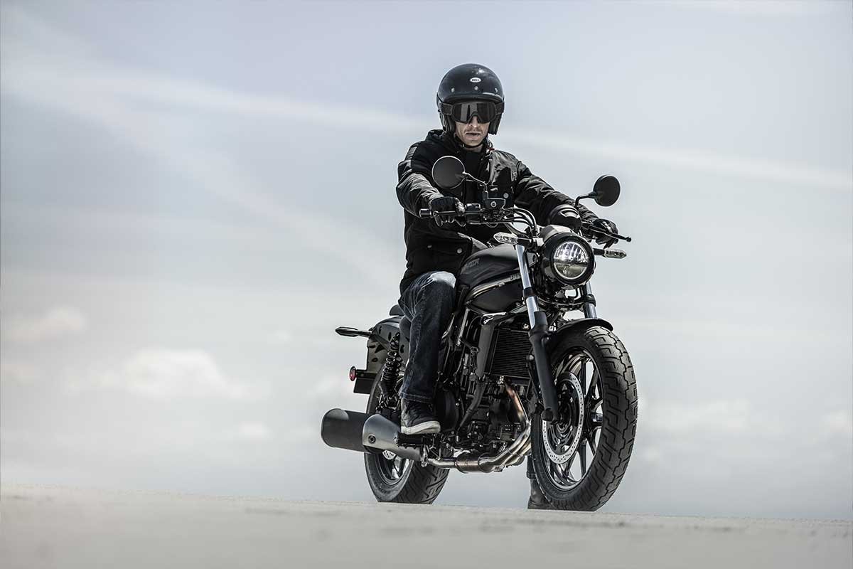 2025 ELIMINATOR モーターサイクル |株式会社カワサキモータース 2025 ELIMINATOR モーターサイクル |株式会社カワサキモータース