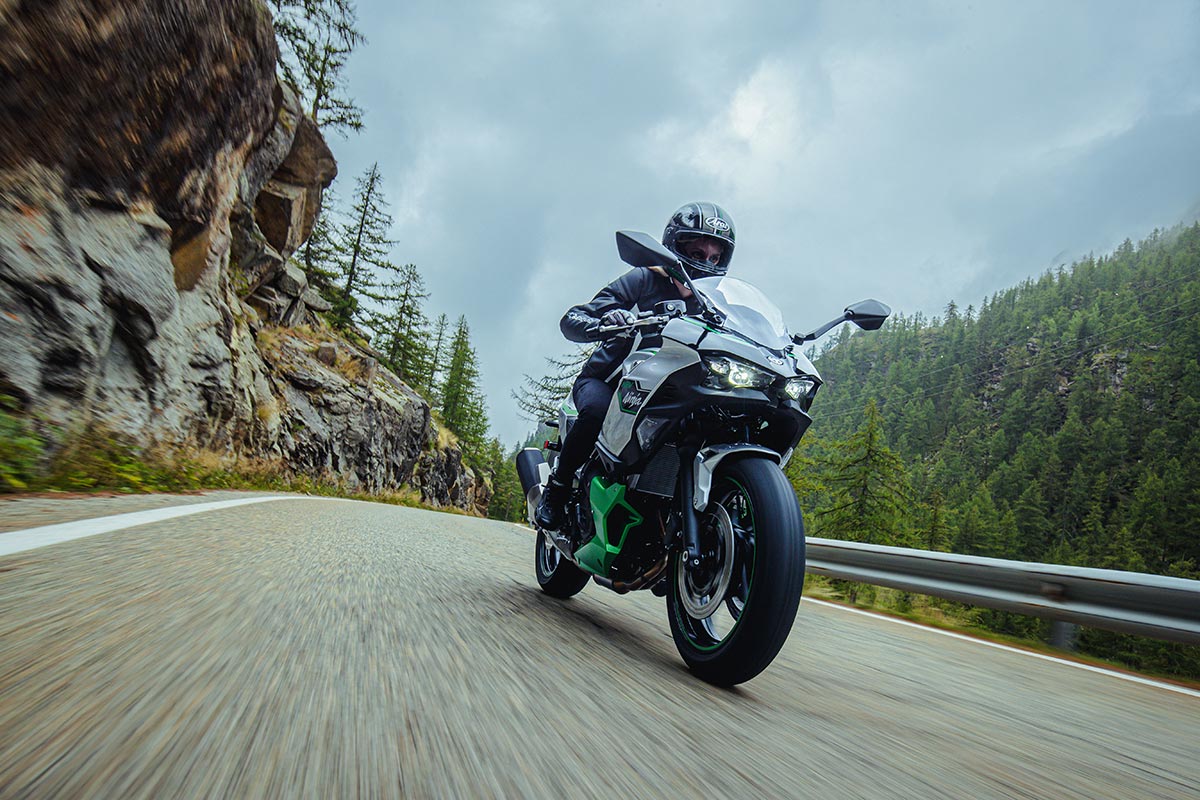 なおページ KAWASAKI カワサキ純正部品 Ninja 7 Hybrid 24 (CX500ARFNL