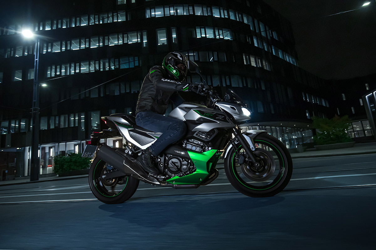 2024 Z7 Hybrid モーターサイクル |株式会社カワサキモータース