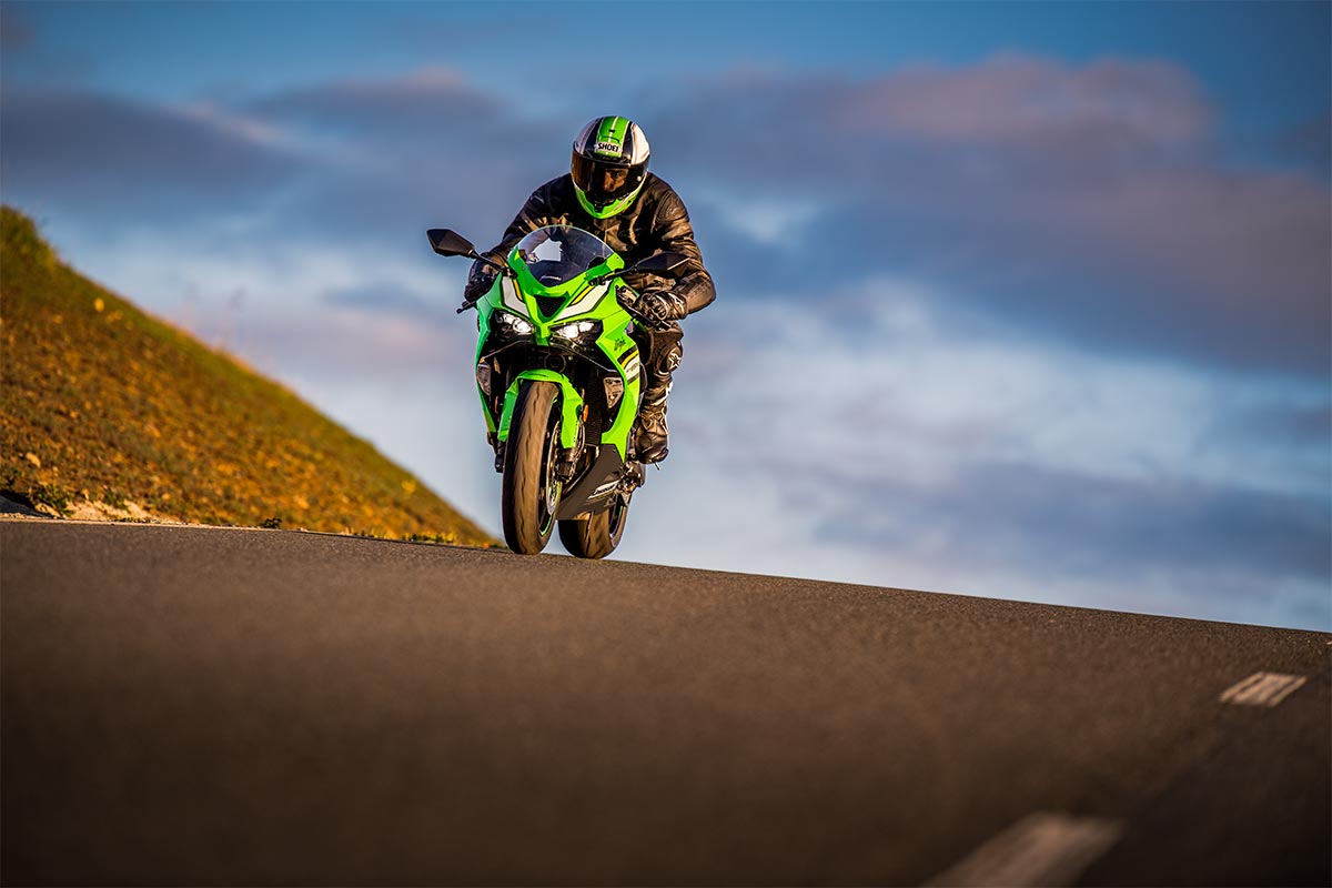 2025 Ninja ZX-6R KRT EDITION モーターサイクル |株式会社
