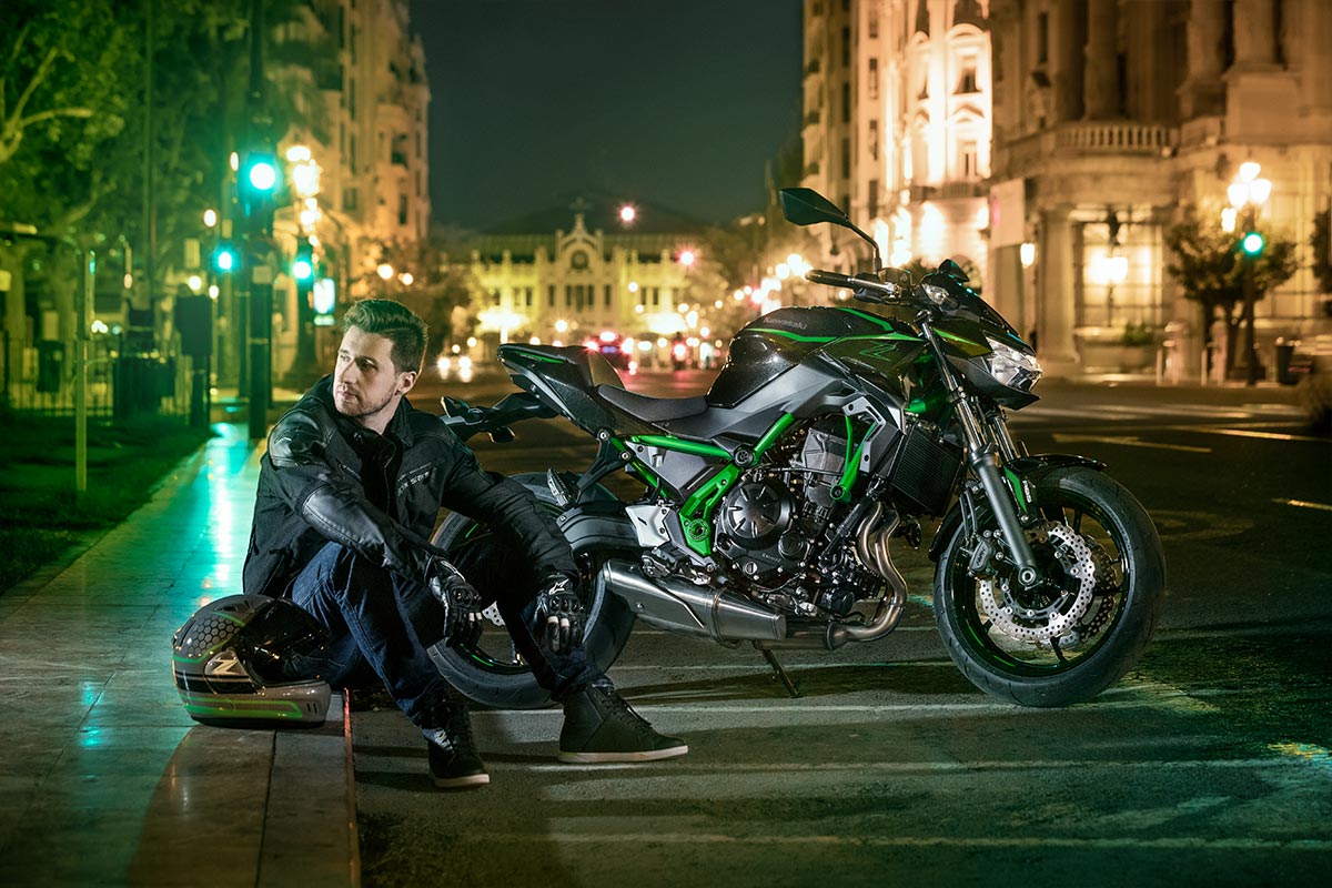2025 Z650 モーターサイクル |株式会社カワサキモータースジャパン
