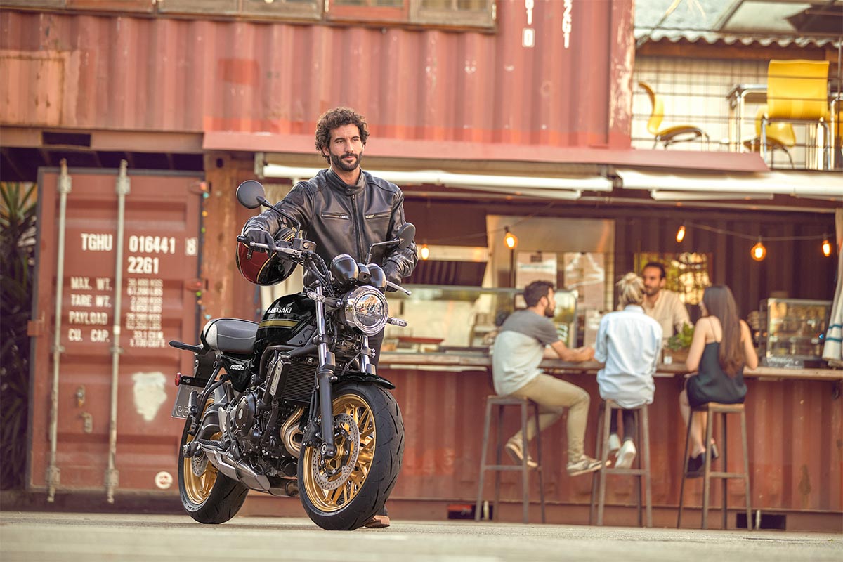 2025 整備解説書 Z650RS ER650RSFBN Japan 2025 整備解説書 Z650RS ER650RSFBN Japan - メルカリ